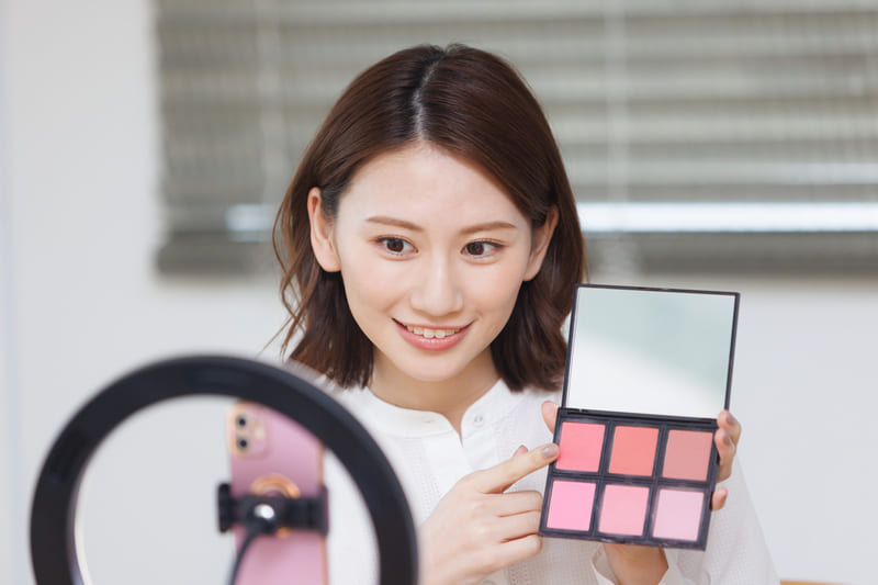 【2025年完全版】TikTok動画で稼ぐ・伸ばす方法！投稿・編集・収益化の全ノウハウ