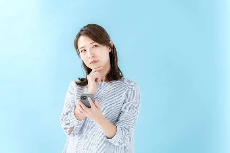 TikTokのコメント履歴の見方と削除方法|バレる仕組みや見られない原因も解説