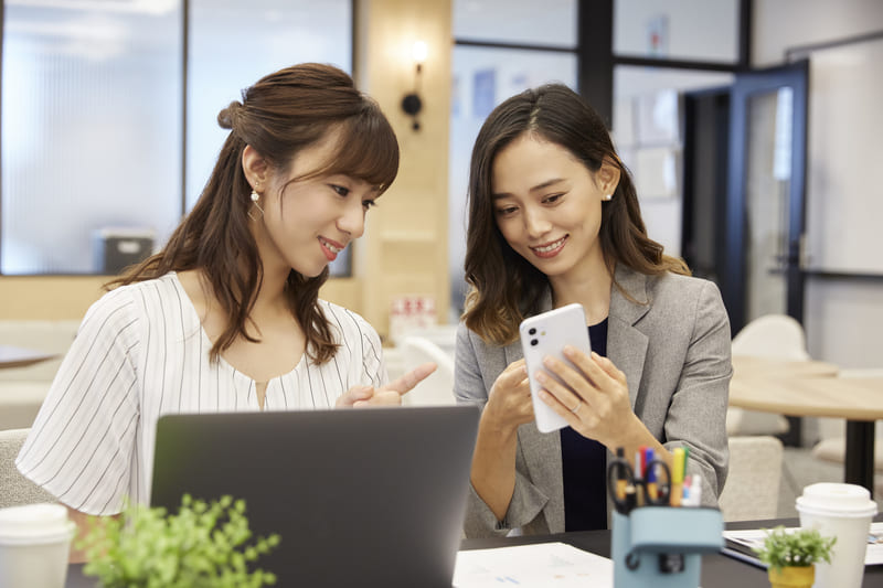 TikTokとは?ビジネス活用すべき5つの理由と成功事例を紹介