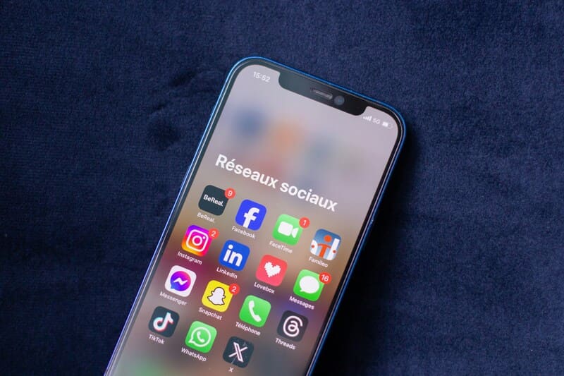 TikTokのDM機能とは?メッセージの使い方と注意点を紹介